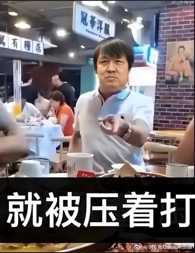 凭借;蜘蛛侠火遍全球的汤姆;赫兰德在片中饰演少年发明天才沃尔特;贝克特，他不仅拥有;蜘蛛侠同款话唠，还将善良的本性和另类的创意融入到了特工装备中